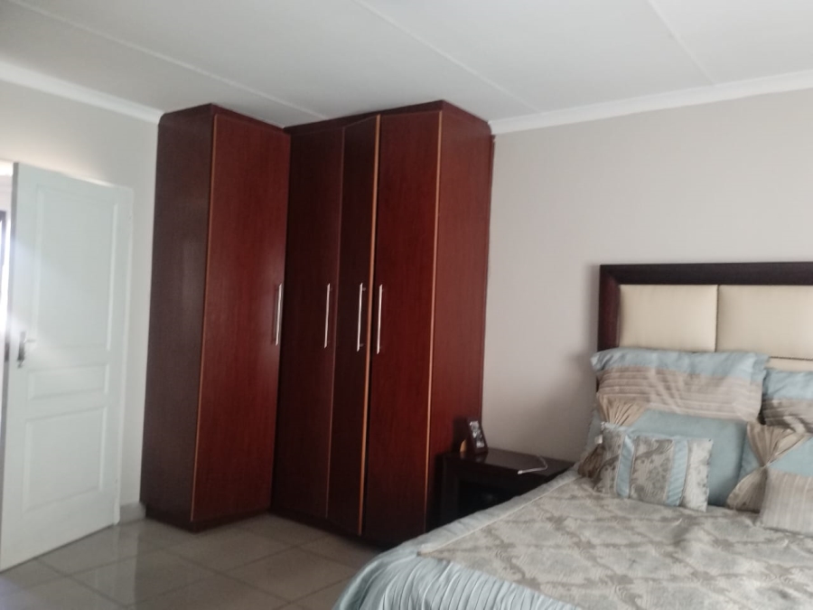 4 Bedroom Property for Sale in Waterkloof North West